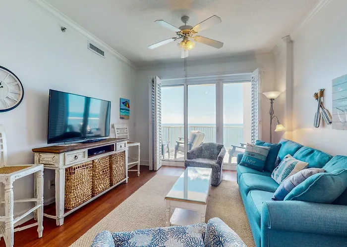 Penthouse-level Waterfront With Epic Gulf-view Balcony Pools & Gym Holiday home