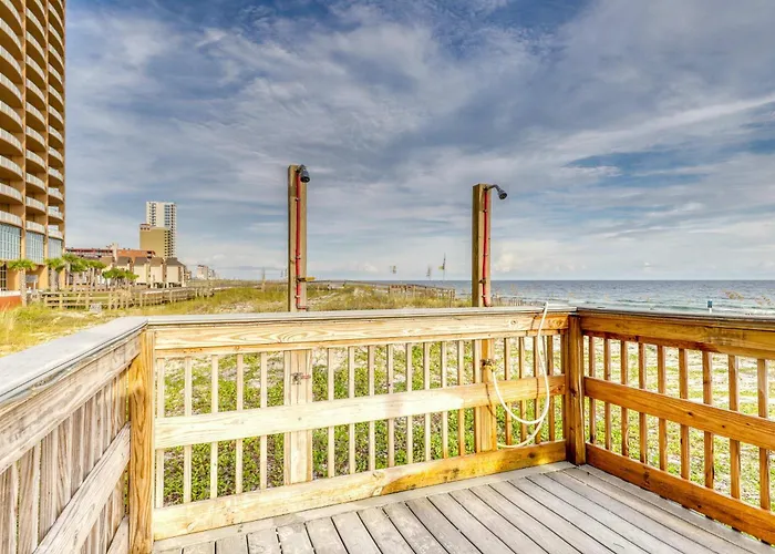 Holiday home Penthouse-level Waterfront With Epic Gulf-view Balcony Pools & Gym